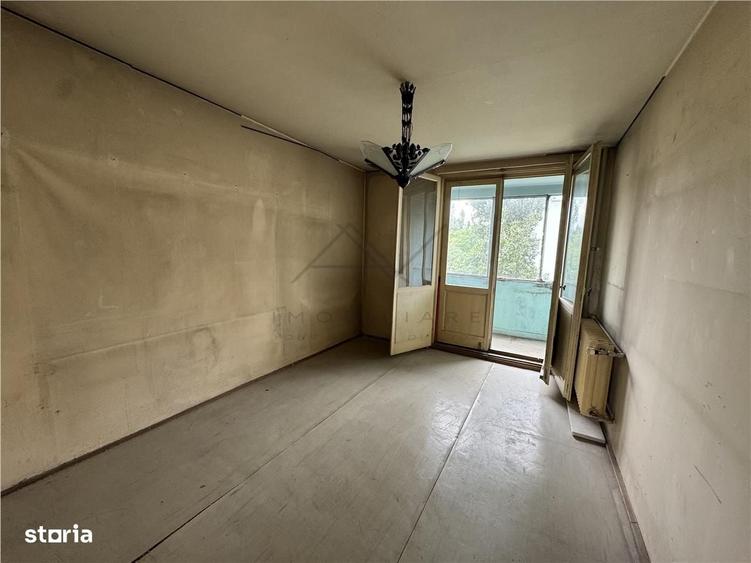 Apartament cu 3 camere în Uverturii