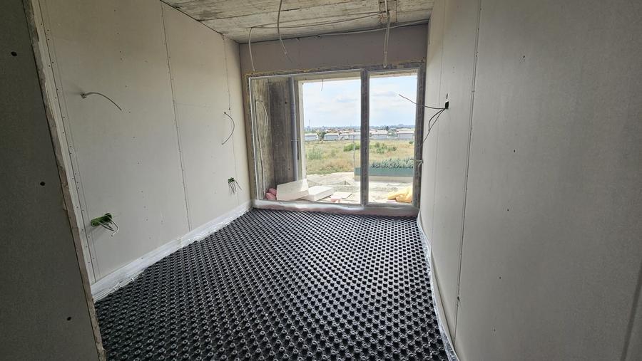 Apartament cu 2 camere decomandat în Dobroești