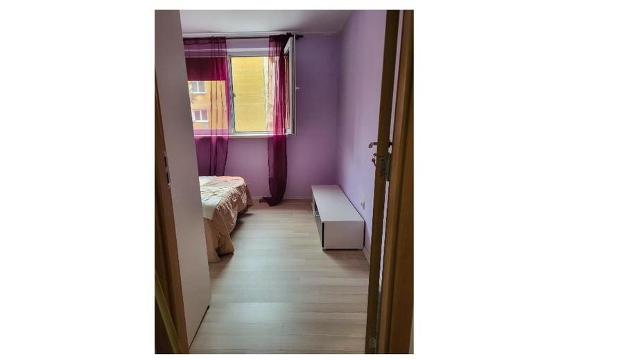 Apartament cu 3 camere decomandat în Turnișor
