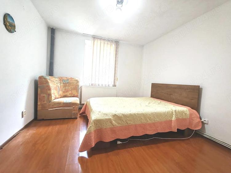 Apartament cu 2 camere semidecomandat în Craiovei