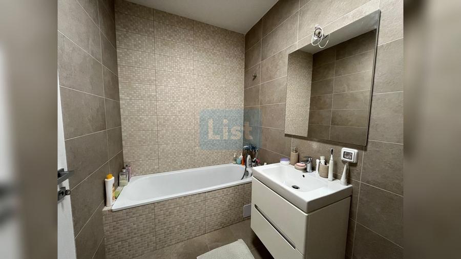 Apartament cu 3 camere semidecomandat, mobilat în Mărăști