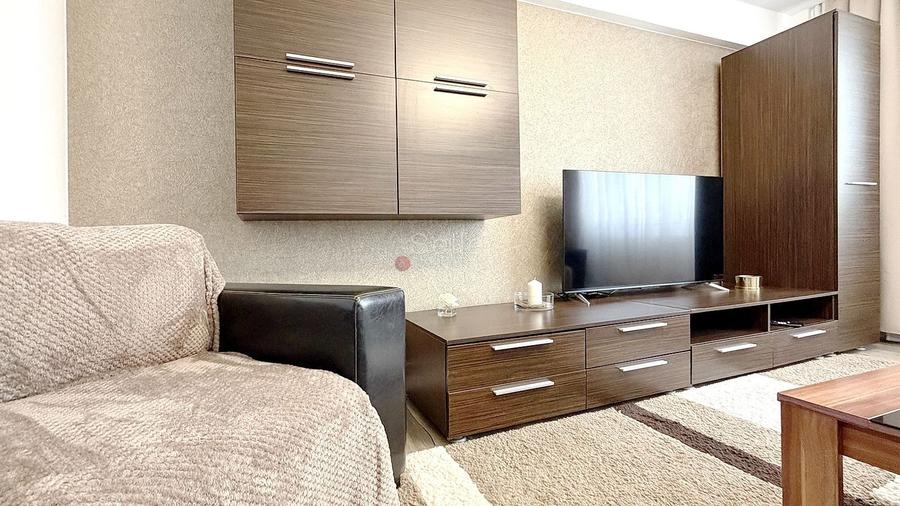 Apartament cu 2 camere semidecomandat, mobilat în Ultracentral