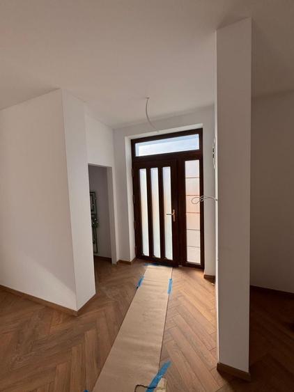 Casă cu 4 camere cu Teren 290 Mp în Gruia