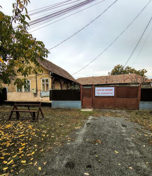Casă cu 4 camere în Central