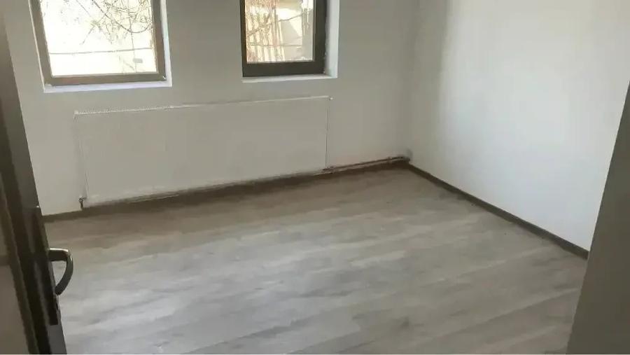 Casă cu 4 camere cu Canalizare în Boldu