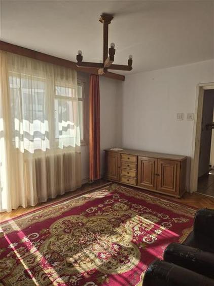 Apartament cu 3 camere decomandat în Gheorgheni — fotografia 1