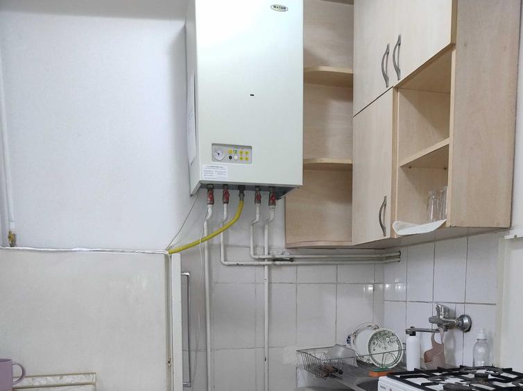 Apartament cu 2 camere în Podu Roș