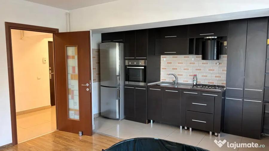 Apartament cu 2 camere decomandat în 9 Mai
