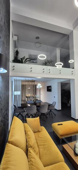 Casă cu 4 camere în Dealu