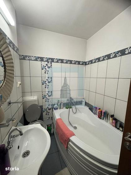 Apartament cu 3 camere în Centrul Civic