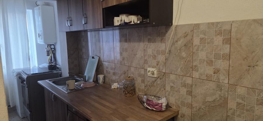 Garsonieră decomandată în Central