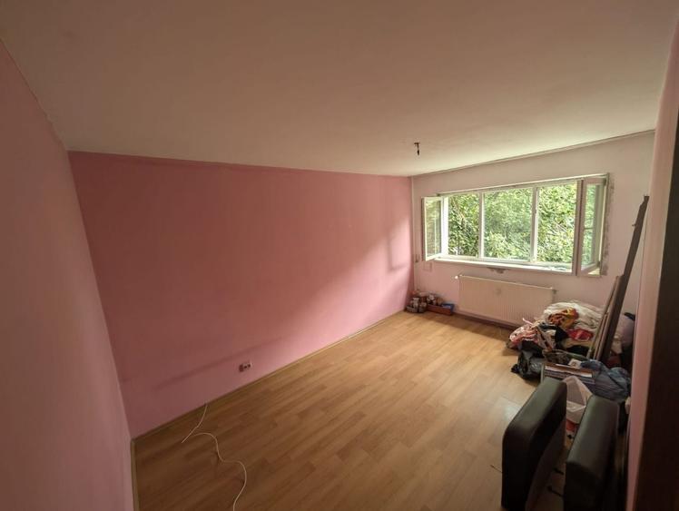 APARTAMENT 3 CAMERE BLOC REABILITAT TERMIC STR.GHIRLANDEI - 1