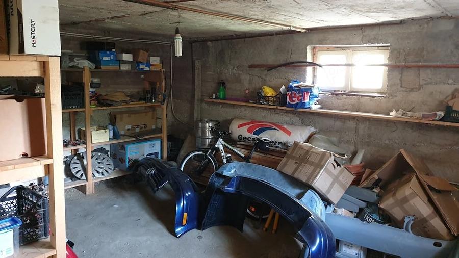 Casă cu 2 camere cu Teren 1008 Mp în Bujoreni