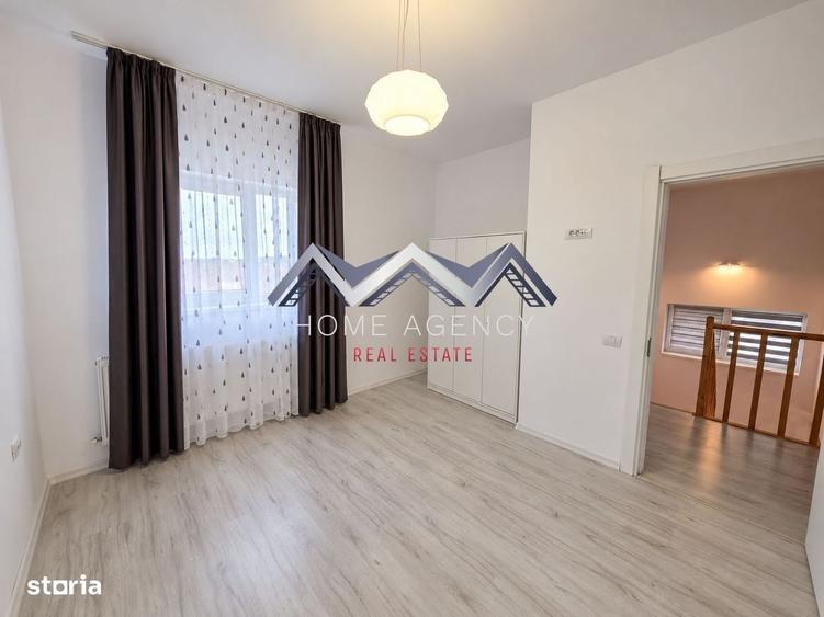 Casă cu 4 camere cu Teren 330 Mp în Ferme