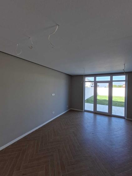 Casă cu 3 camere în Sânmartin