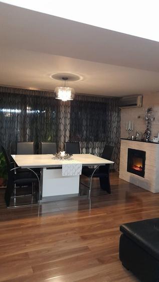 Apartament cu 5 camere decomandat, mobilat în Central