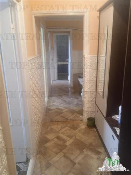 Apartament cu 3 camere decomandat, mobilat în Viziru 1