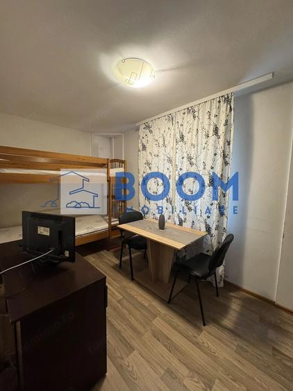 Apartament cu 2 camere decomandat în Petrișor