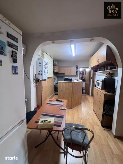 Apartament cu 3 camere în Traian