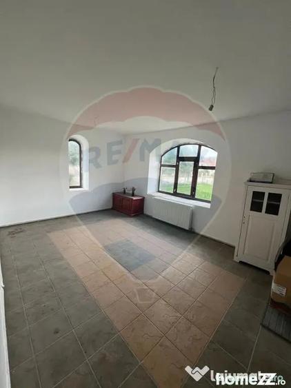 Casă cu 18 camere cu Teren 600 Mp în Câmpulung Moldovenesc