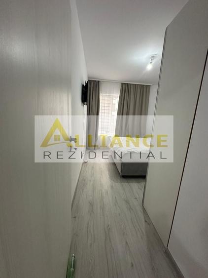 Apartament cu 2 camere decomandat, mobilat în Central