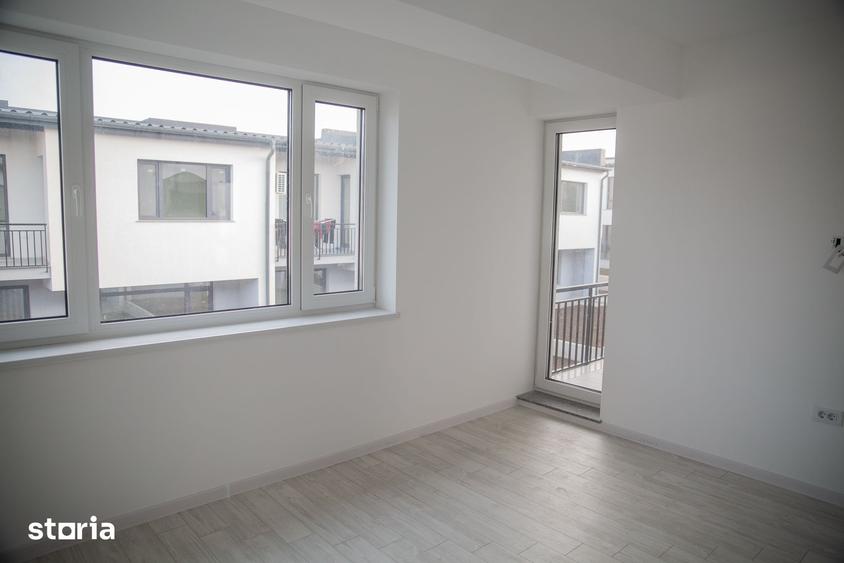 Casă cu 4 camere cu Teren 250 Mp în Central