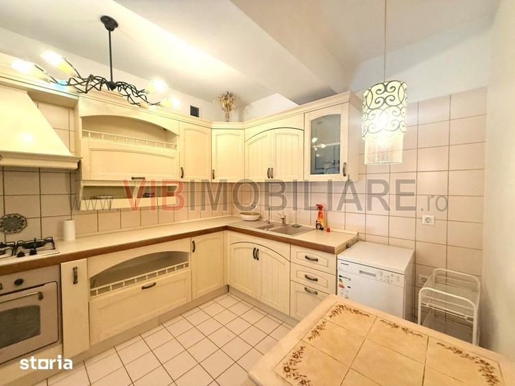 Apartament cu 3 camere în Tei