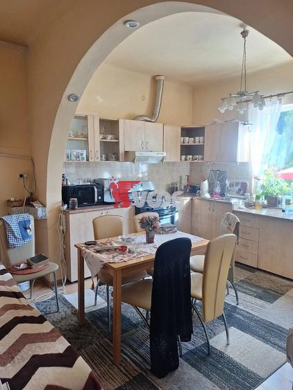 Casă cu 5 camere cu Teren 700 Mp în Fratelia