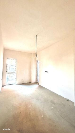 Apartament cu 4 camere în Florești