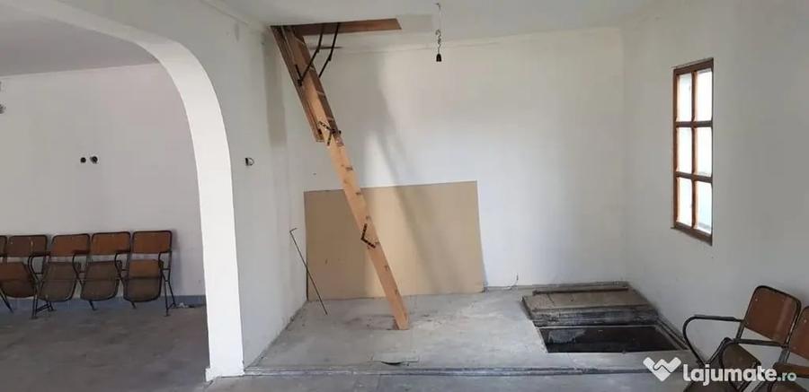 Casă cu 4 camere cu Teren 221 Mp în Corbi