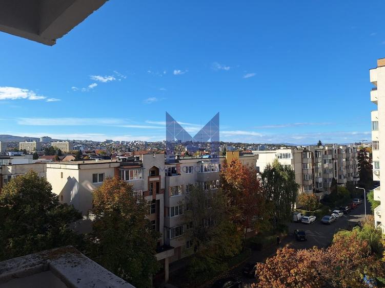 Apartament cu 3 camere decomandat, mobilat în Gheorgheni