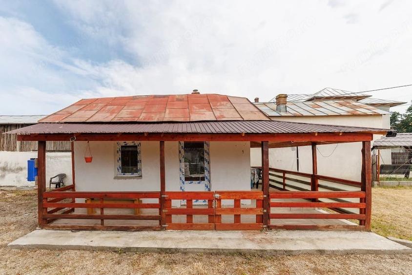 Casă cu 1 camere cu Teren 2140 Mp în Lunca