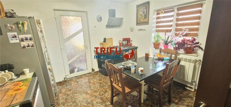 Casă individuală cu 5 camere cu Garaj în Partoș
