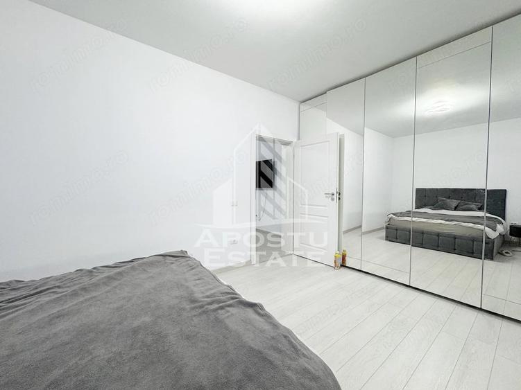 Apartament cu 2 camere semidecomandat în Giroc