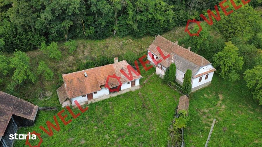 Casă cu 4 camere cu Teren 7618 Mp în Belin