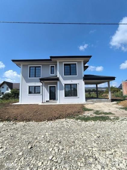 Casă cu 4 camere cu Teren 375 Mp în Valea Ursului