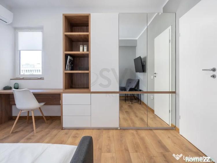 Apartament cu 6 camere decomandat, mobilat în P-ța Universității