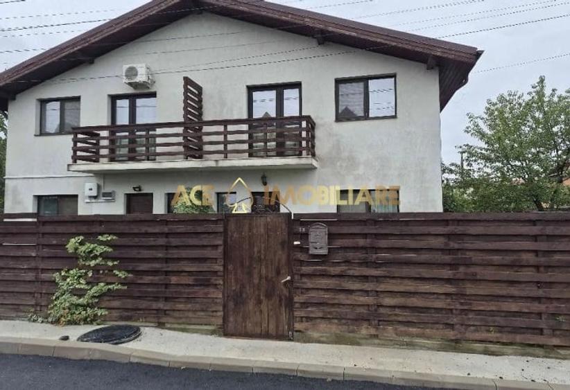 Casă individuală cu 4 camere cu Canalizare în Tunari