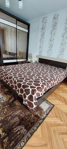 Apartament cu 3 camere decomandat în Rahova
