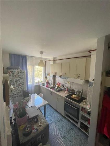 Apartament cu 2 camere semidecomandat în Democrației