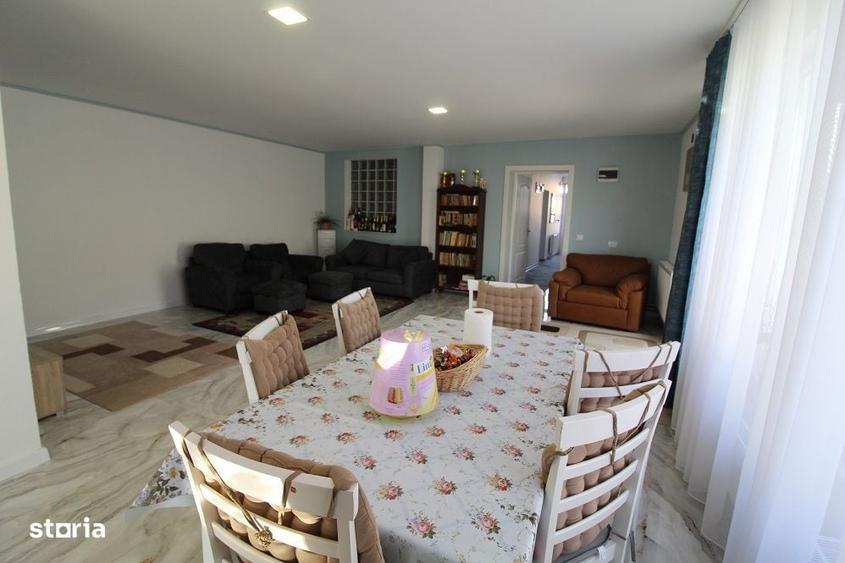 Casă cu 4 camere în Hunedoara