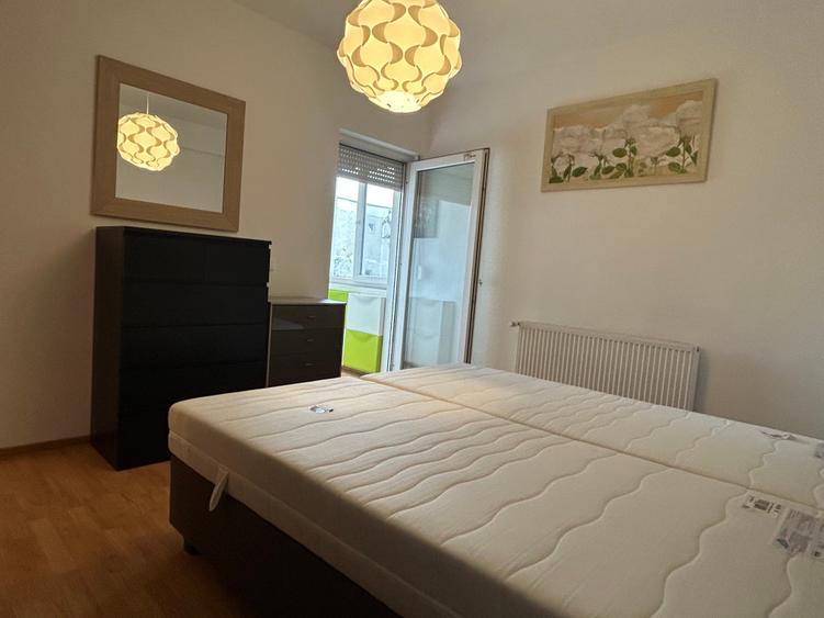 Apartament cu 3 camere în Torontalului