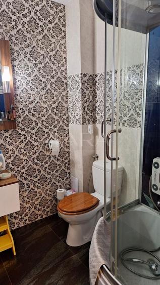 Duplex cu 4 camere cu Canalizare în Bună Ziua