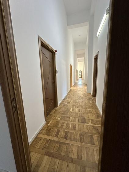 Spațiu comercial, de 556 mp, în Moinești