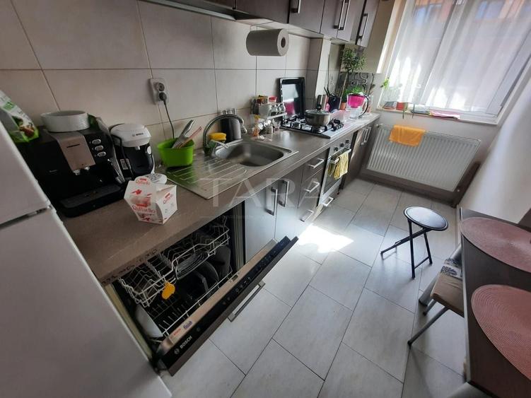 Garsonieră decomandată, mobilată în Florești — fotografia 1