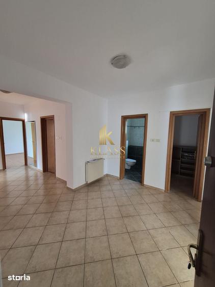 Apartament cu 4 camere decomandat în Herăstrău