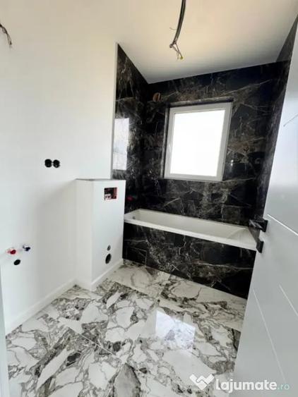 Casă cu 4 camere cu Teren 420 Mp în Săsar