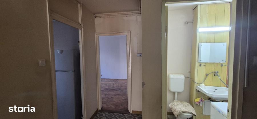 De vanzare ap.3 camere , cart. Tudor- str. Cutezantei - 9