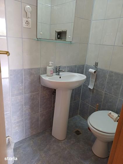 Apartament cu 3 camere în Mărăști