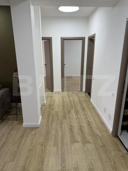 Apartament cu 3 camere decomandat, mobilat în Central